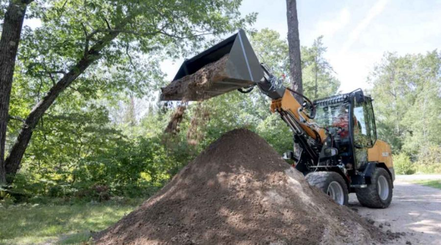 Case CE Debuts Telescopic-Boom SL27 Small Articulated Loader