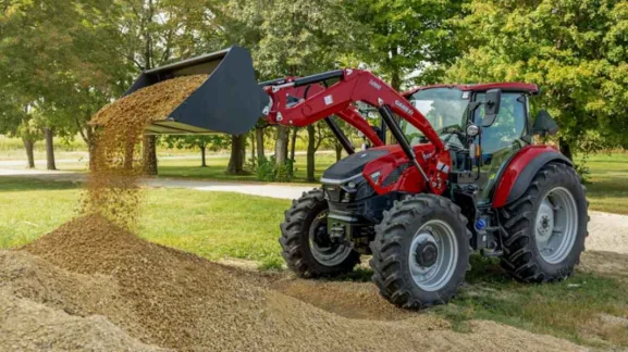 Case-IH-Brings-Enhanced-Performance-And-Comfort-To-New-Farmall-Utility-Tractors