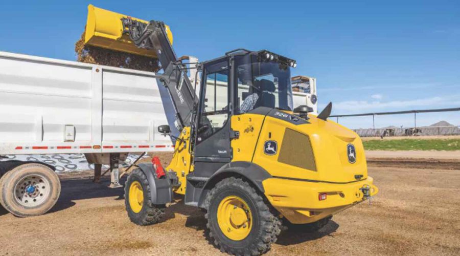 Deere’s 326 P-Tier Telescopic Compact Wheel Loader